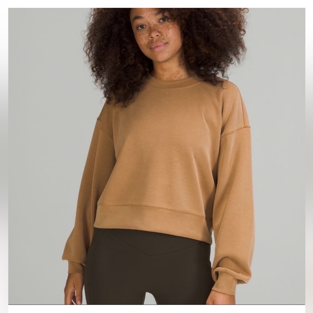 Perfectly Oversized Cropped Crew Sweatshirt *Softstreme - Bold Beige Size 4
